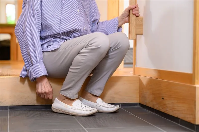 高齢者が履きやすい靴の選び方とは